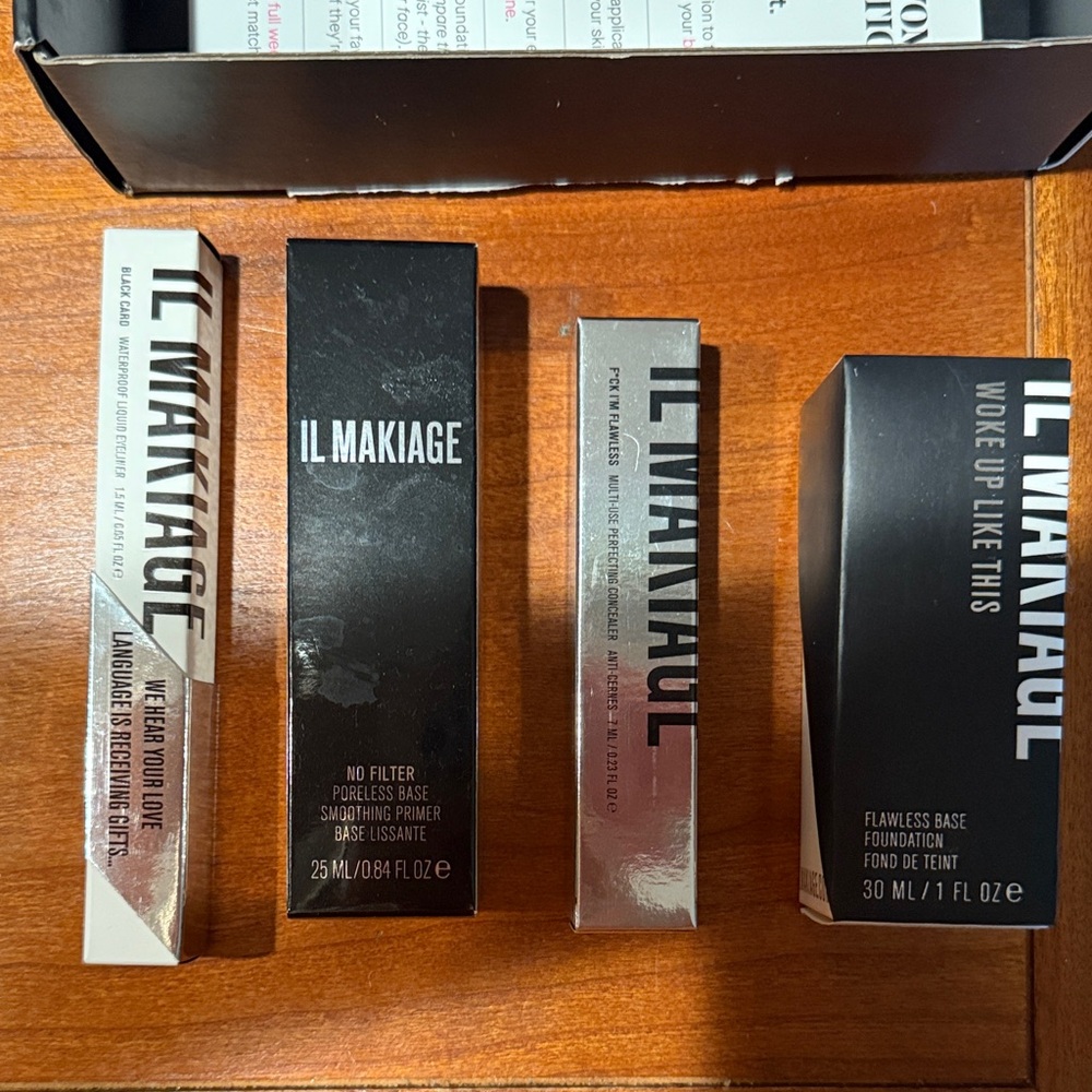 IL MAKIAGE Flawless Base Collection